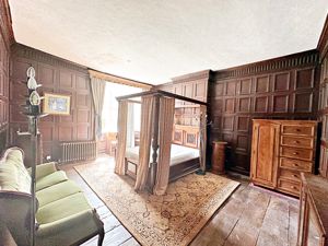 Bedroom - click for photo gallery